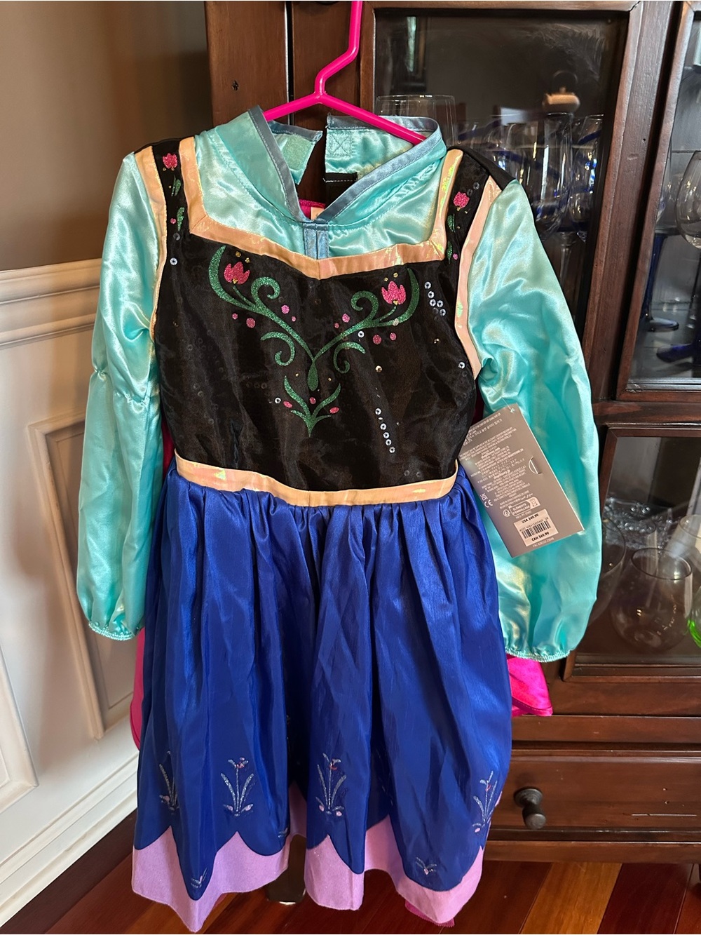 Disney NWT Anna-Inspired Girls' Clasp Deluxe Princess Costume